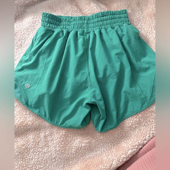 lululemon athletica Pants - Green Lululemon size 2. 4 inch. Speedups.